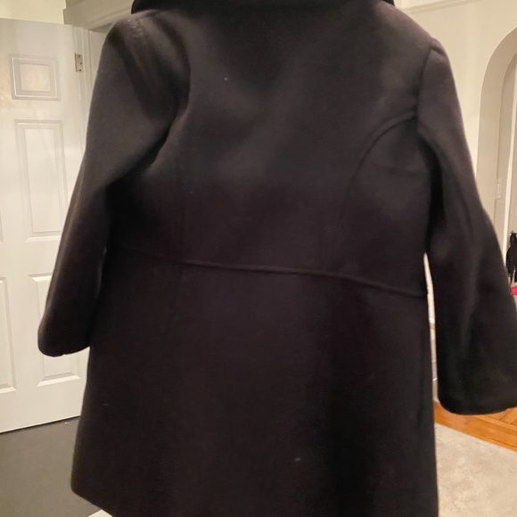 Tailored black coat - Picture 2 of 2
